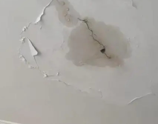 丹棱阳台漏水维修公司分享下屋面防水工程质量问题原因分析